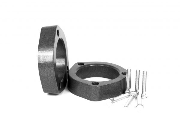 Проставки опор задних стоек Toyota алюминиевые 30мм (1-15-046М30) Проставки опор задних стоек Toyota алюминиевые 30мм (1-15-046М30)