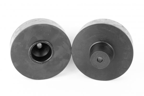 Проставки задних пружин Chevrolet полиуретановые 30мм (28-15-012/30)