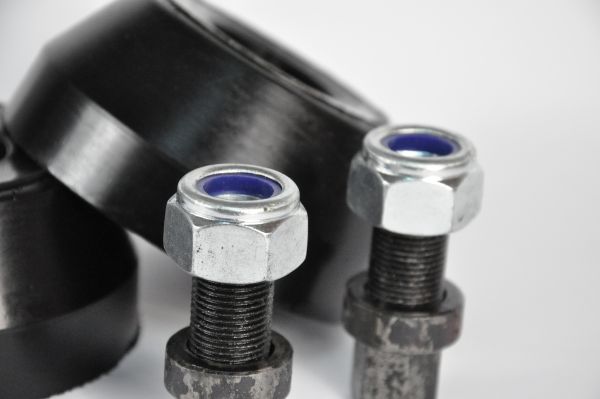 Проставки опор передніх стійок Opel поліуретанові 30мм (35-15-011/30)