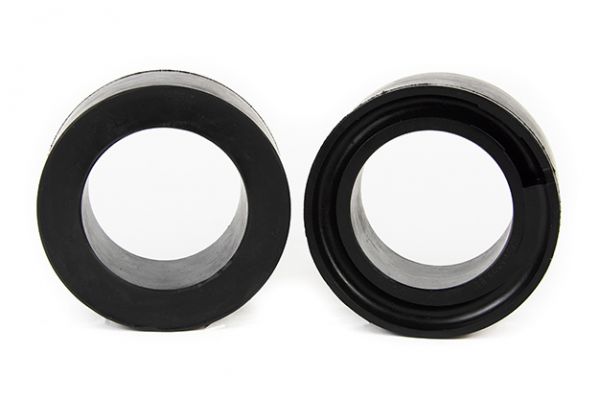 Проставки задніх пружин Volvo поліуретанові 30мм (27-15-002/30)